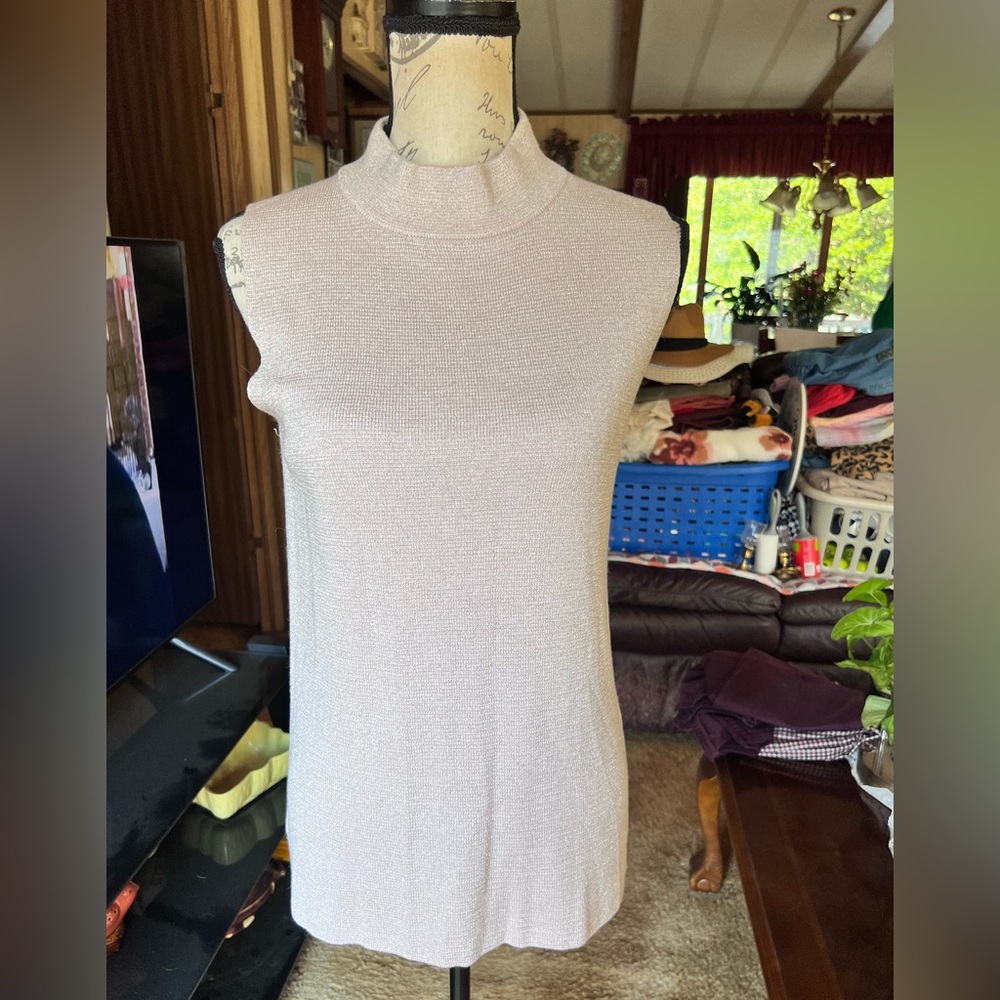 Banana Republic RIBBED TURTLENECK TANK sparkling Champaign pink color.